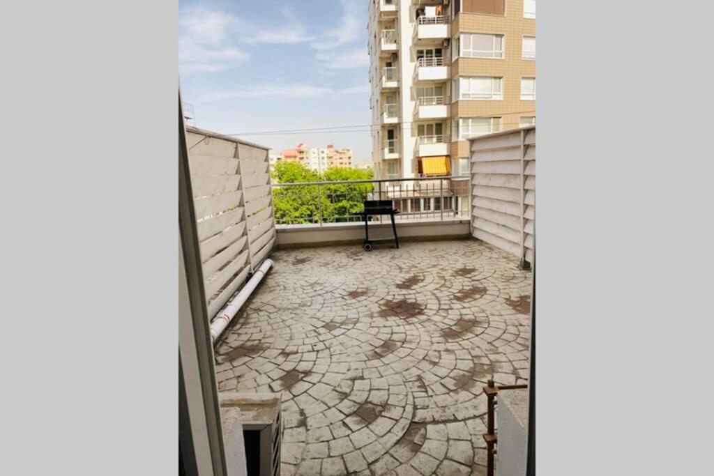 Large Studio In Studentski Grad With Huge Terrace Sófia Exterior foto