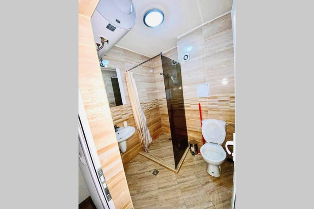 Large Studio In Studentski Grad With Huge Terrace Sófia Exterior foto